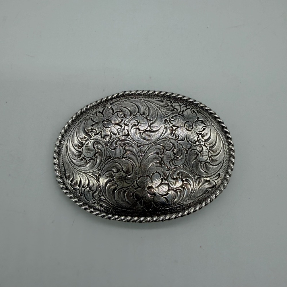 Vintage Western Floral Engraved Oval Belt Buckle Silver Tone Rope Edge